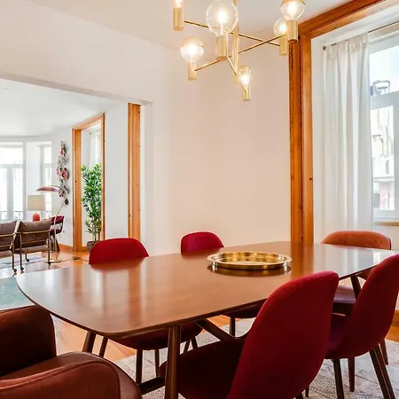 Baixa Beautiful And Luminous 3 Bdr Flat * Лиссабон