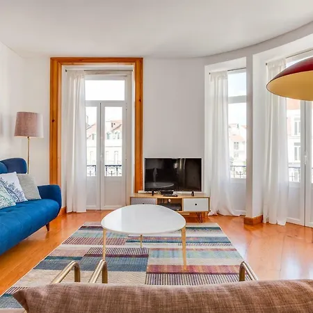 Baixa Beautiful And Luminous 3 Bdr Flat Apartment