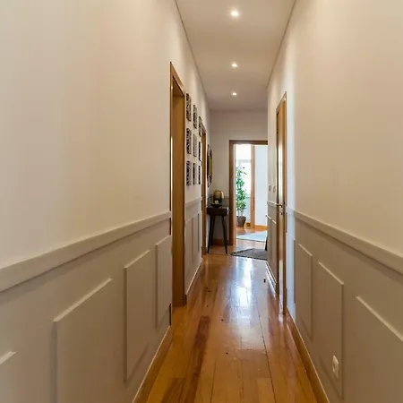 Baixa Beautiful And Luminous 3 Bdr Flat