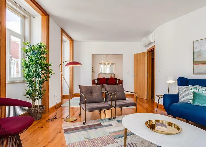 Baixa Beautiful And Luminous 3 Bdr Flat *