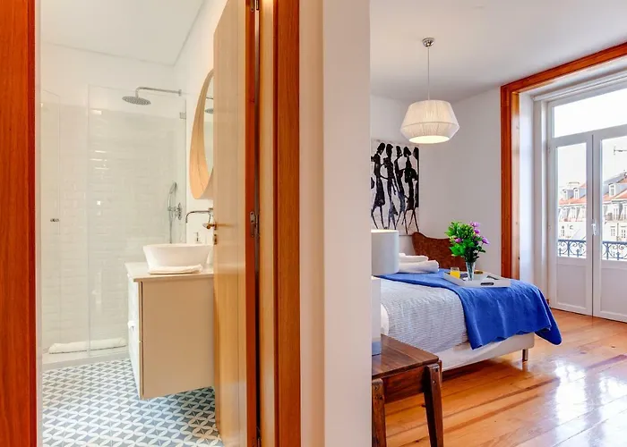 Baixa Beautiful And Luminous 3 Bdr Flat *