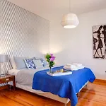 Baixa Beautiful And Luminous 3 Bdr Flat * 리스본