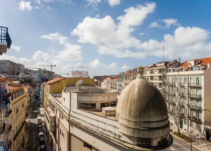 Baixa Beautiful And Luminous 3 Bdr Flat